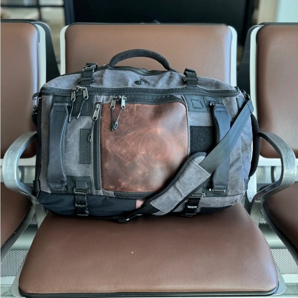 Sovrn Republic Convertible Duffle Backpack Drifter Rugged Weekender Travel Bag - Picture 1 of 16